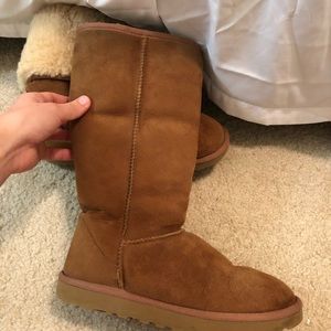 Size 8 UGG Classic Tall — chestnut